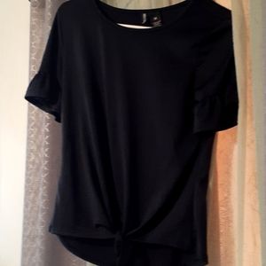 Black Kristin Nicole pullover short sleeved top, sz M